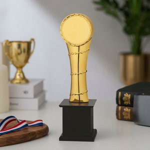 Elegante Estatua Metálica de Oficina con Forma de Dama para Decoración de Escritorio Profesional en Acabados Dorado, Plateado, Cobre y Bronce - Product Image 1