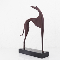 Sculpture d'art rouge sur base en marbre, statue d'animal moderne de luxe, ornement décoratif de bureau, artisanat en métal fait main, cadeau