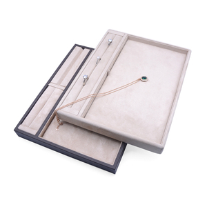 FORTE Hotsale Accessoires de bijouterie Organisateur de rangement classique en microfibre pour bijoux - Product Image 3