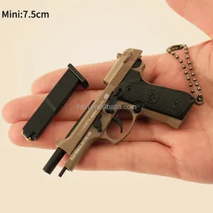 พวงกุญแจปืนของเล่นขายส่งจากโรงงาน ขนาด 7.5 ซม. รุ่นเบเร็ตต้า <span class=keywords><strong>M92</strong></span> ทำจากโลหะผสมสังกะสี ขนาด 1:3 - Product Image 5