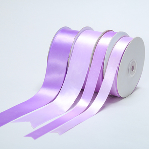 도매 100% 폴리에스터 실크 새틴 리본 100 야드 단일 얼굴 1 1/2 인치 196 사용자 정의 색상 38mm 순수 낮은 MOQ 롤 선물 - Product Image 5