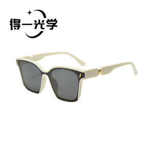 Unisex <b>Sunglasses</b> Black Frame Gray Lens UV400 Protection PC Material Outings Cycling Driving - Product Image 4