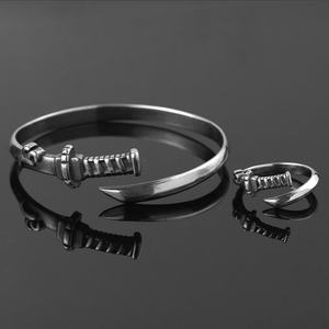 Nouvel Arrivage : Ensemble de Bijoux Bracelets et Bagues en Acier Inoxydable Forme Épée, Design Ouvert, Style Classique Vintage, Cadeaux d'Usine - Product Image 5