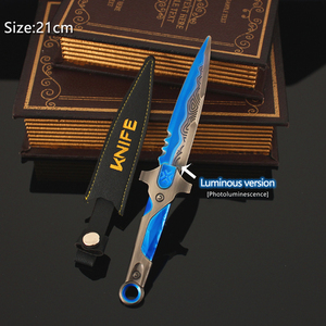 Coltello VCT LOCK Valorant Luminoso al Buio Rosso Blu Bicolore con Incisione Ondulata per Collezione e Regalo - Product Image 4