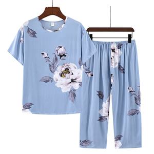 Pyjama d'été pour femmes mince à manches courtes ensemble deux pièces vêtements d'extérieur légers pour les vêtements de maison de mère d'âge moyen - Product Image 2