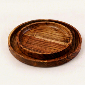 Plateau de service rond en bois poli fait main Curio Craft, plat minimaliste en bois massif écologique pour la décoration de table - Product Image 1
