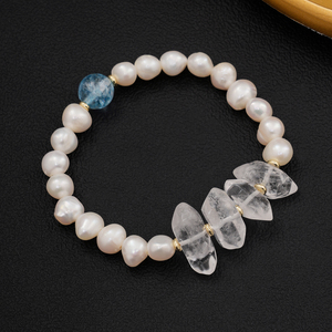 Bracelet élégant en or plaqué 18 carats avec perles d'eau douce et pierres de cristal blanc brut, cadeau personnalisé pour <span class=keywords><strong>femme</strong></span> pour un anniversaire ou une occasion spéciale - Product Image 5