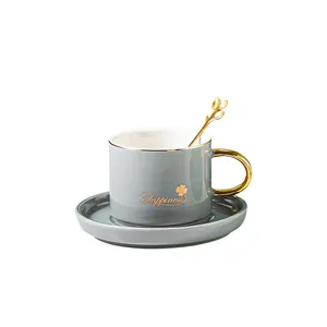 Керамическая чашка для кофе с блюдцем