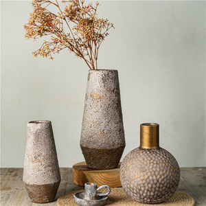 Vente en gros vase à ornement artisanal en porcelaine bourgeon trompette décoration de table pour bureau et maison grands vases à fleurs en céramique - Product Image 4