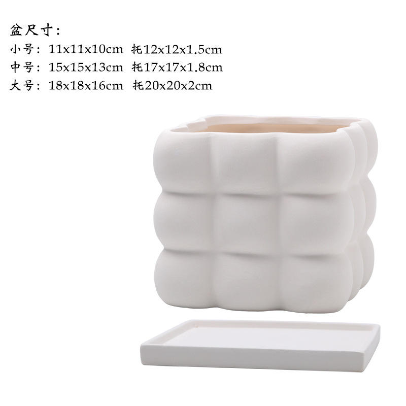 Plain embryo square ball