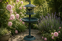 Bain d'oiseaux et mangeoire 2-en-1 écologiques, résistants à la rouille, design gazebo solaire, en résine résistante aux intempéries, pour la décoration extérieure de jardin et de cour