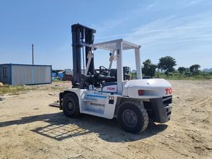 Mini chariot élévateur d'occasion TCM 7 tonnes 3 mâts 4.5m pour moteur Garantie 1 an au Japon - Product Image 5