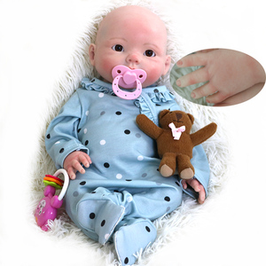 Poupée bébé reborn en silicone pleine grandeur de 46 cm, adorable, jouet doux pour filles, mini jouet qui boit du lait pour enfants - Product Image 4