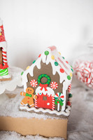 Maison de Noël artisanale en argile polymère personnalisée pour homme en pain d'épice avec décoration lumineuse décoration de table pour gâteau d'anniversaire