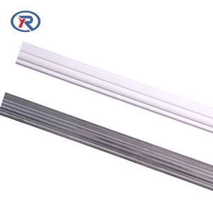 Poste <span class=keywords><strong>de</strong></span> Acero Galvanizado para Viñedos, Poste Metálico <span class=keywords><strong>de</strong></span> 2.0mm <span class=keywords><strong>de</strong></span> Espesor para Soporte <span class=keywords><strong>de</strong></span> Viñas y Cercas Agrícolas - Product Image 2