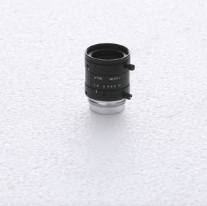 Objectif industriel haute performance 2/3" F2.8 25mm, 10MP, ultra faible distorsion et super macro - Product Image 3