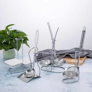 Étagère de rangement pour ustensiles de cuisine avec <span class=keywords><strong>plateau</strong></span> en céramique et porte-cuillères, adaptée aux cuisines des foyers, des hôtels et de l'industrie de la restauration. - Product Image 2