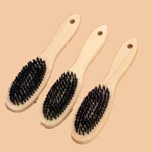 Juego de cepillos para zapatos de madera, 3 piezas, cerdas suaves de pelo de cerdo para zapatos de cuero con lazo para colgar - Product Image 1