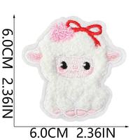 En gros, Patchs brodés en chenille mignons et de qualité supérieure en forme de petites brebis, assortiment d'appliques thermocollantes de dessins animés de moutons pour vêtements, chapeaux, sacs et projets DIY