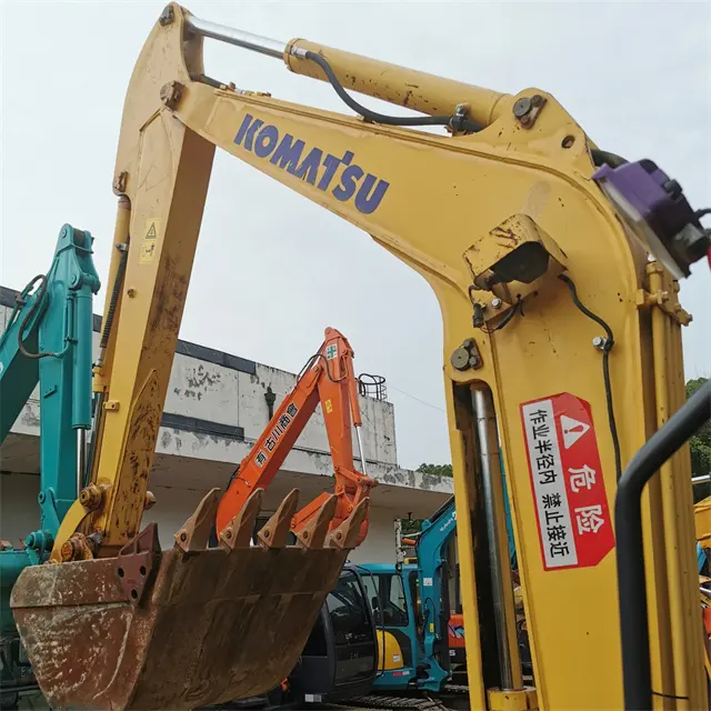 Machines agricoles d'occasion KOMATSU PC56, mini-pelle d'occasion, machine de déplacement de terre