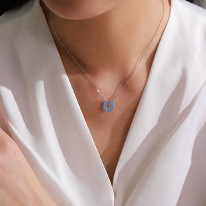 Collar con colgante de herradura en forma de U, personalizable, versión cobre, con circonita azul de corte redondo, plata de ley S925, temática oceánica, para mujer - Product Image 5