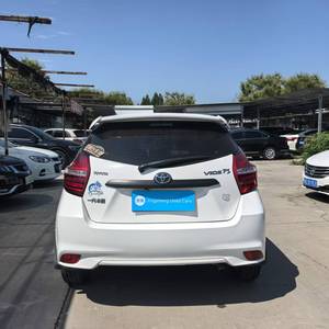 โตโยต้า <span class=keywords><strong>วี</strong></span><span class=keywords><strong>ออส</strong></span> เอฟเอส สีขาว แฮทช์แบ็ก ปี <span class=keywords><strong>2017</strong></span> เกียร์ธรรมดา เครื่องยนต์ 1.4 ลิตร ขับเคลื่อนล้อหน้า 5 ที่นั่ง พวงมาลัยซ้าย เบนซิน เหมาะสำหรับการขับขี่ในเมืองในราคาประหยัด - Product Image 3