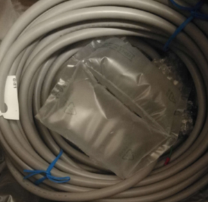Câble de connexion de données pour équipement électrique d'automatisation en aluminium, sortie numérique, neuf d'usine, Yokogawa Japon AKB331-M005 - Product Image 4
