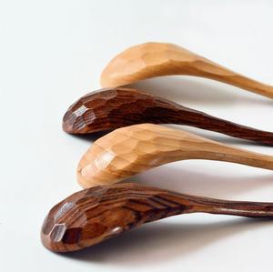 Ensemble de cuillères en bois à motif écaille de tortue, réutilisables, parfaites pour les fêtes, les mariages, les cadeaux promotionnels d'entreprise - Product Image 4