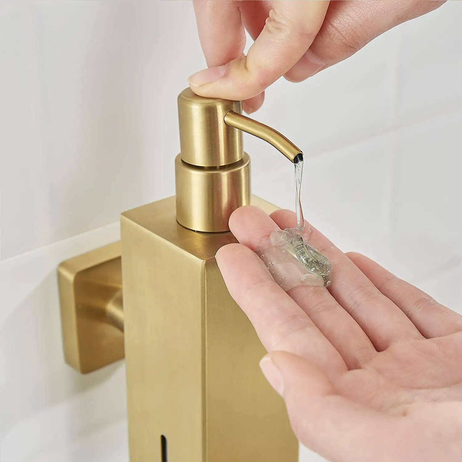 Dispenser sabun emas digosok 304, botol pembersih tangan manual baja tahan karat 250ML