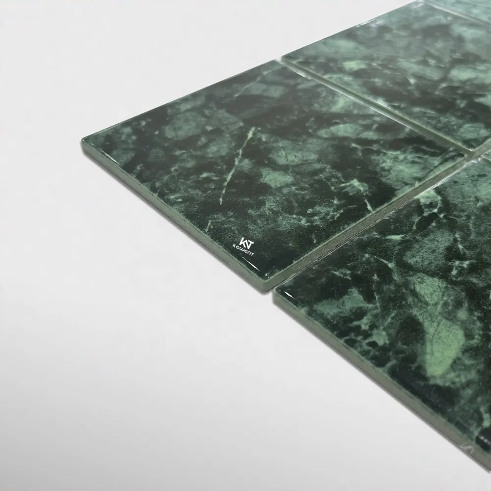Azulejo de mosaico de piedra de mármol verde de buena calidad personalizado
