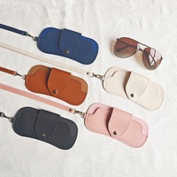 Nouvel étui à lunettes en cuir PU à suspendre au cou, motif uni tendance, parfait pour ranger différents types de lunettes