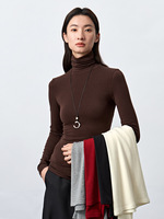 Haut à col roulé à manches longues pour femme, pull en tricot ajusté avec un mélange de lyocell et de laine de mouton pour un usage quotidien décontracté