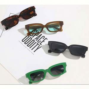 Gafas de Sol Rectangulares Vintage de Moda 2022 para Hombre, Gafas de Sol Cuadradas Verdes con Marco Pequeño y Protección UV400 para Mujer - Product Image 2