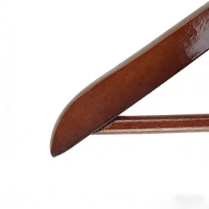 Perchas de Madera Marrón Premium con Barra/Gancho Giratorio 360°, Diseño Moderno y Ecológico para Tiendas de Ropa y Uso Doméstico - Product Image 3