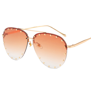Cool Fashion Stage Bar <strong>Party</strong> Sunglasses New SteamPunk Style Gold Metal Frame Sun <strong>Glasses</strong> with Rivet Detail - Product Image 2