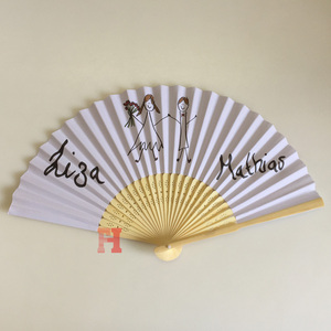 Cadeaux de souvenirs de mariage de papier de bande <span class=keywords><strong>dessin</strong></span>ée souvenir ventilateur tenu <span class=keywords><strong>dans</strong></span> <span class=keywords><strong>la</strong></span> <span class=keywords><strong>main</strong></span> - Product Image 6