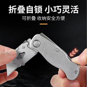 <b>Heavy</b> <b>Duty</b> Folding Utility Knife With Replaceable Blades For Cutting Packaging And <b>Wallpaper</b> Art Use - Product Image 3
