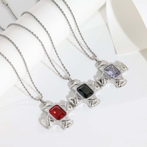 Collar con Colgante de Cruz Geométrica con Gemas - Diseño con Opción de Gemas Multicolores, Estilo Moderno y Versátil para Reuniones Informales - Product Image 3
