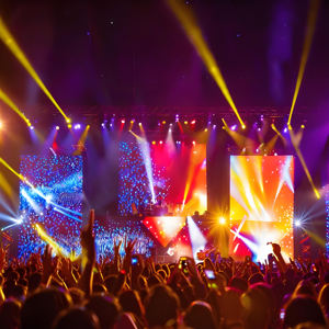 Schermo LED per Esterni P3.91 di Alta Qualità a Basso Costo, Display Pubblicitario Impermeabile per Noleggio, per Eventi su Grandi Palchi, Parete Video Curva - Product Image 3