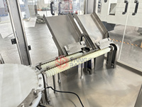 Machine de remplissage et de scellage à bouchage rapide YangBang 4 têtes pour flacons en verre à cartouche de 1.8ml 3ml