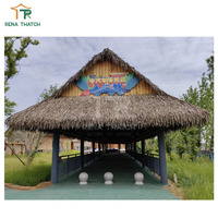 Toiture en feuilles de palmier synthétique Bali de haute qualité, bonne flexibilité, chaume artificiel pour chalet, gazebo