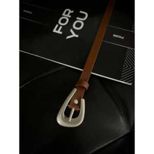 เข็มขัดผู้หญิงฟิโอริเข็มขัดหนัง PU สีน้ำตาลแบบเรซิ่นสไตล์ลำลองสำหรับสวมใส่ในชีวิตประจำวัน - Product Image 1