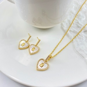 Set di Orecchini e Collana a Forma di <span class=keywords><strong>Coccinella</strong></span> in Rame Placcato Oro 18K con Zirconi, Alta Qualità, Design Personalizzato alla Moda per Matrimoni - Product Image 4