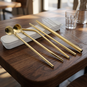 Ensemble de 5 pailles réutilisables en métal doré avec cuillère et nettoyeur, accessoires minimalistes pour bar à cocktails - Product Image 6