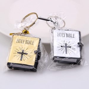<span class=keywords><strong>Mini</strong></span> <span class=keywords><strong>Coran</strong></span> <span class=keywords><strong>Porte</strong></span>-clés Islamique Or/Argent Carré Portable pour Femmes Hommes Sac à Main Pendentif Portefeuille <span class=keywords><strong>Porte</strong></span>-clés Accessoires Musulmans - Product Image 5