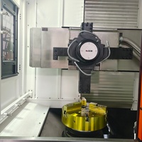 Torno Vertical CNC XL900S Apto para Discos de Freno, Roscas, Orificios Cónicos y Piezas Cilíndricas, la Calidad de Superficie Es Excelente