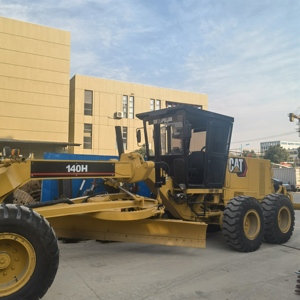 Nouvelle niveleuse à moteur CAT d'occasion (90% neuve) - Modèles CAT140H/140G/140K/120H/120G/120K/14G/14H/12G/12H - Puissance 310KW - Grande capacité de bulldozing pour la construction routière - Product Image 3