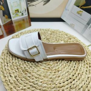 Nouveaux Mules Compensées d'Été en Gros Pas Cher, Semelle Souple, Claquettes Décontractées de Luxe et <span class=keywords><strong>Chic</strong></span>, Sandales à Talons Plats pour Femmes - Product Image 5