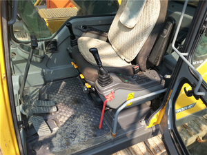 Excavatrice sur pneus VOLVO 240BLC d'occasion à vendre, en état de marche, avec composants essentiels : moteur, boîte de vitesses, pompe à engrenages - Product Image 6