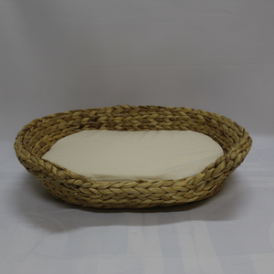 Casa de mascotas moderna hecha a mano con patrón de animales con estilo, cojín de tela tejida de jacinto de agua sostenible, muebles ecológicos para mascotas - Product Image 1